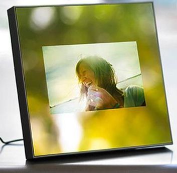 Parrot_Specchio_Digital_photo_frame
